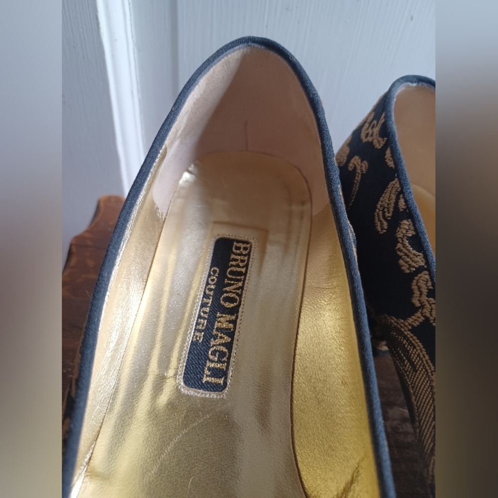 Bruno Magli Couture Black And Gold Brocade Slip-ons - Picture 4 of 4